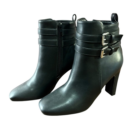 Yoki Shoes - Yoki Yunah-08 Ankle Boots Womens 7 Black Excellent Block Heel Buckle Square Toe
